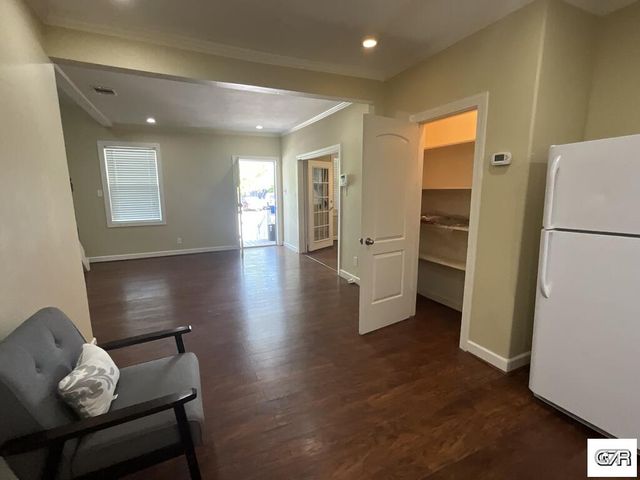 905 Postoffice Street, Galveston, TX 77550