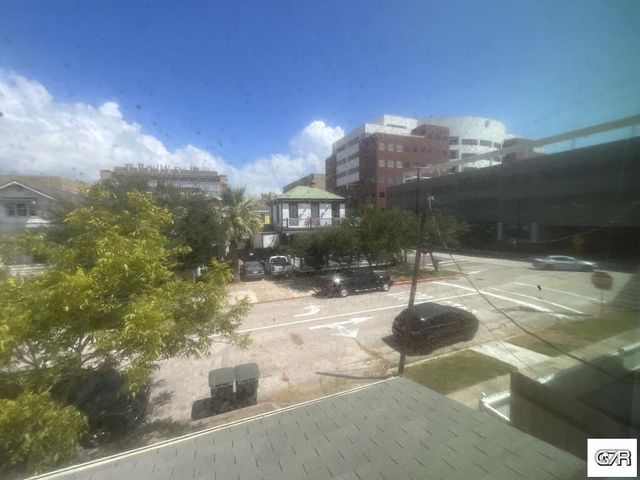 905 Postoffice Street, Galveston, TX 77550
