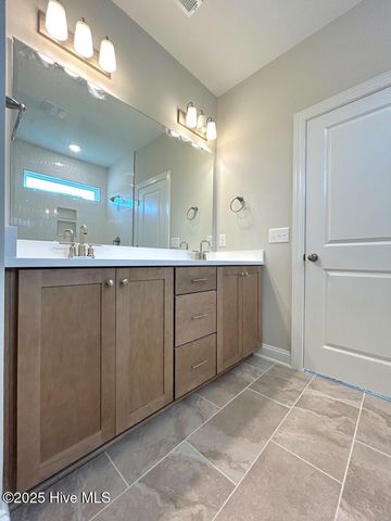 808 Tupelo Tree Drive, Hubert, NC 28539