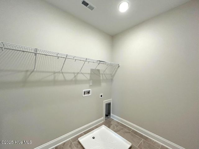 808 Tupelo Tree Drive, Hubert, NC 28539