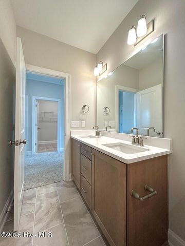 808 Tupelo Tree Drive, Hubert, NC 28539