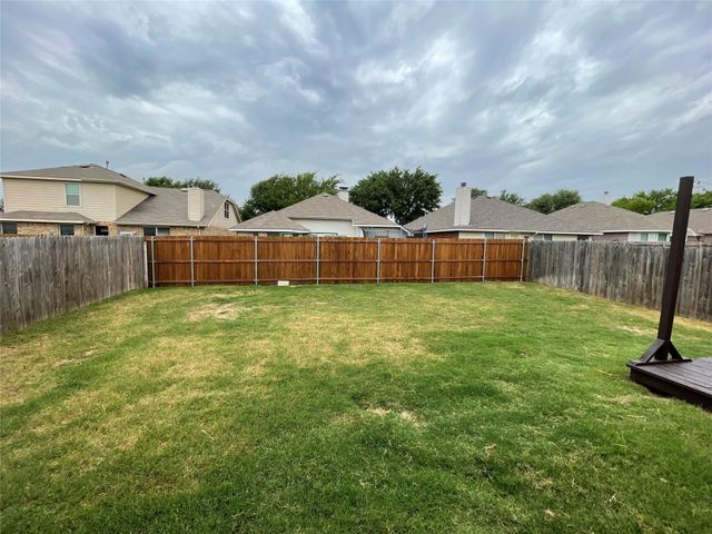 8413 Prairie Fire Drive, Fort Worth, TX 76131