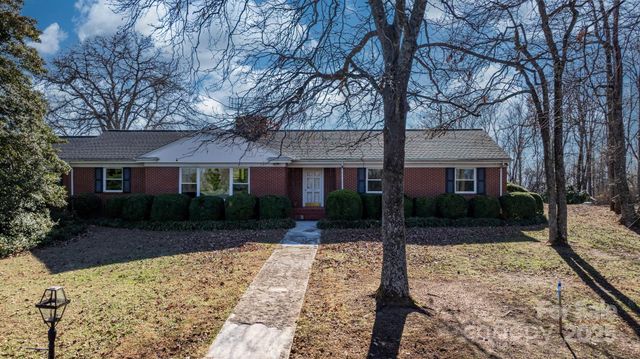 1045 Cajah Mountain Road, Hudson, NC 28638