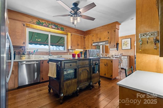 1045 Cajah Mountain Road, Hudson, NC 28638