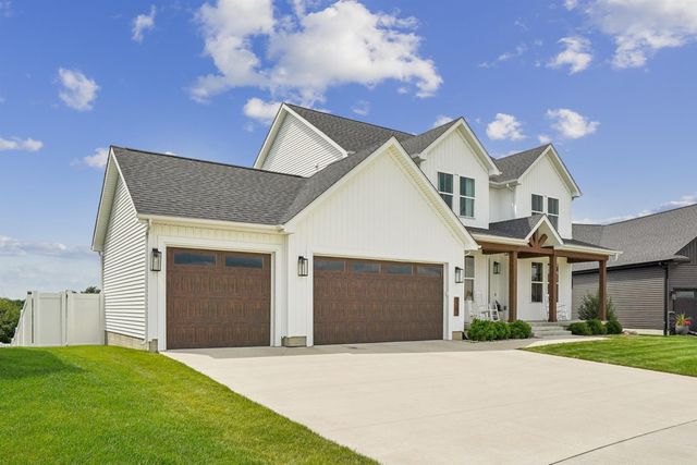 5307 Fernwood Drive, Cedar Falls, IA 50613