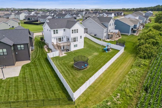 5307 Fernwood Drive, Cedar Falls, IA 50613