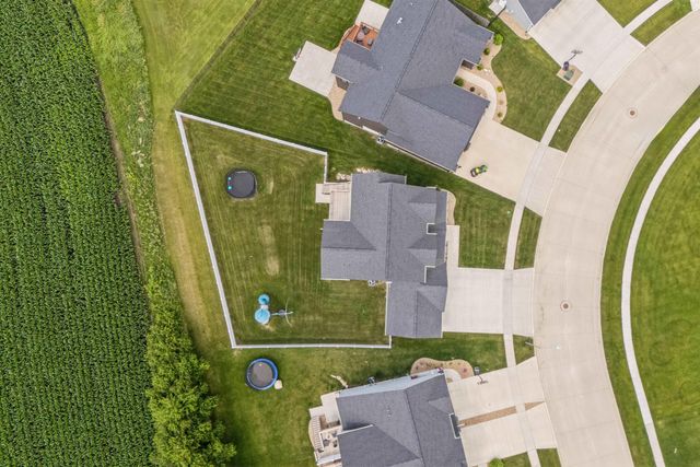 5307 Fernwood Drive, Cedar Falls, IA 50613