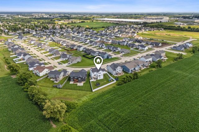5307 Fernwood Drive, Cedar Falls, IA 50613