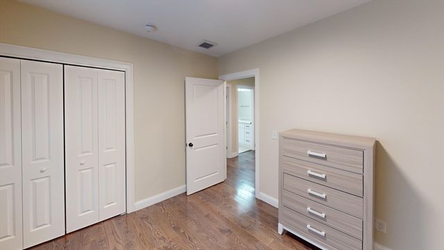 41 Modoc St, Worcester, MA 01604