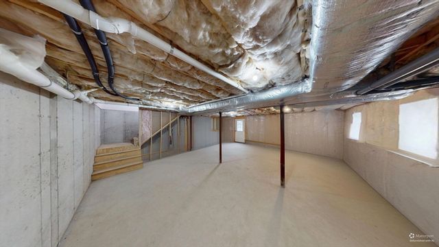 41 Modoc St, Worcester, MA 01604