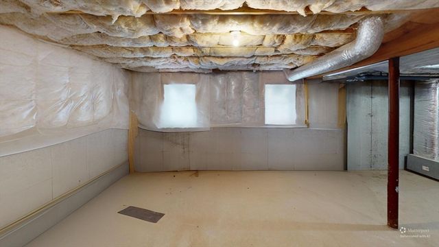 41 Modoc St, Worcester, MA 01604