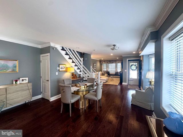 24 THOMAS, Bryn Mawr, PA 19010