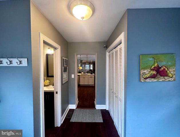 24 THOMAS, Bryn Mawr, PA 19010