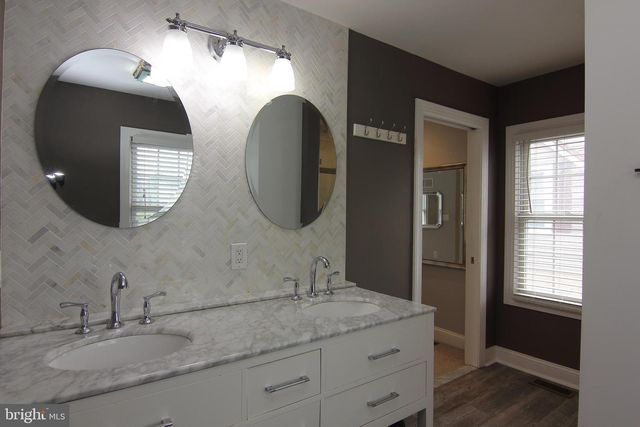 24 THOMAS, Bryn Mawr, PA 19010