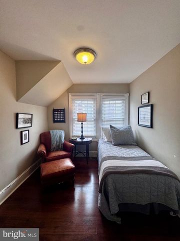 24 THOMAS, Bryn Mawr, PA 19010
