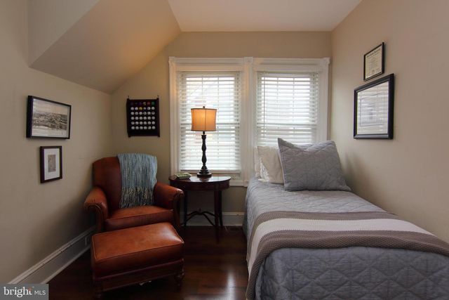 24 THOMAS, Bryn Mawr, PA 19010