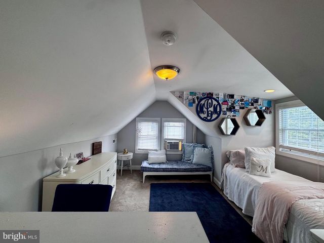 24 THOMAS, Bryn Mawr, PA 19010