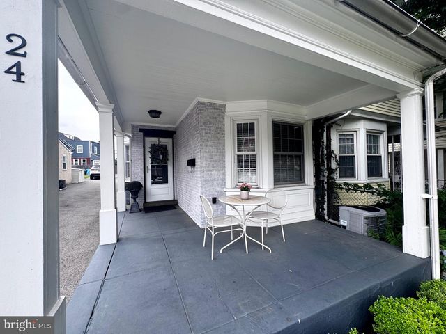 24 THOMAS, Bryn Mawr, PA 19010