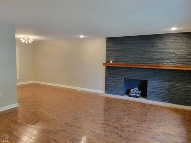 633 W College Avenue W, Jonesboro, AR 72401