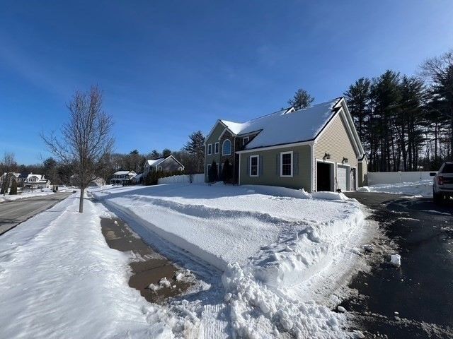 240 Roosevelt Drive, Northbridge, MA 01534