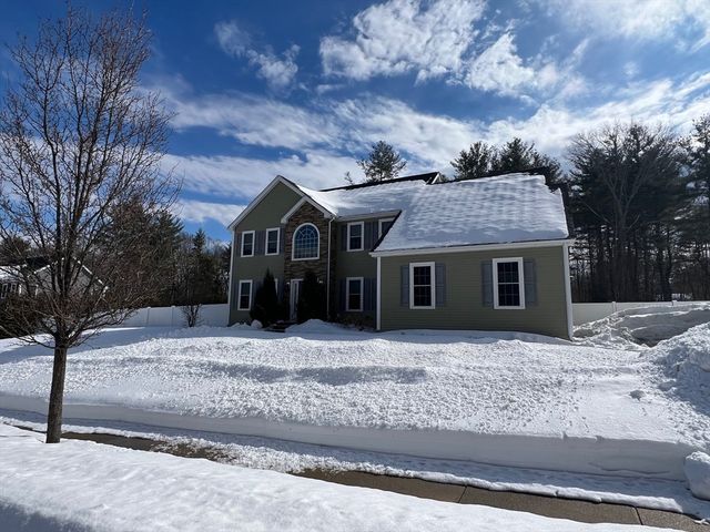 240 Roosevelt Drive, Northbridge, MA 01534