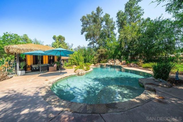 15625 Mussey Grade Rd, Ramona, CA 92065