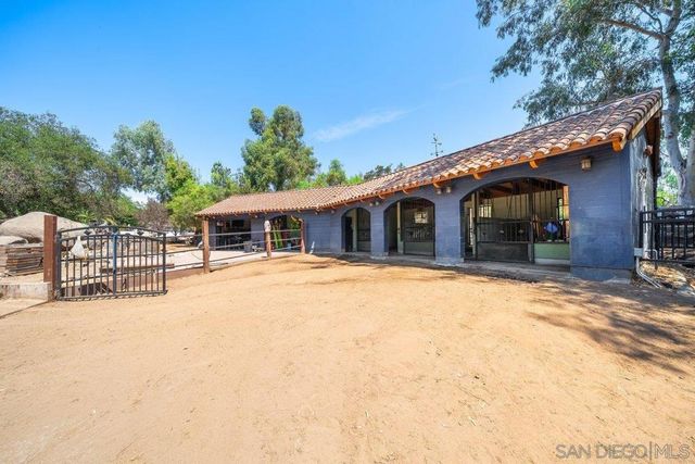 15625 Mussey Grade Rd, Ramona, CA 92065