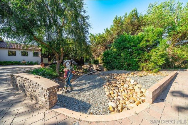 15625 Mussey Grade Rd, Ramona, CA 92065