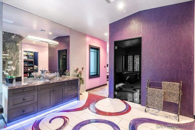 15625 Mussey Grade Rd, Ramona, CA 92065