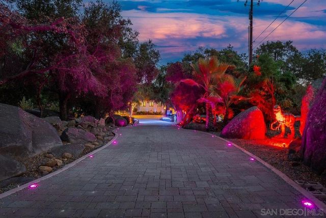 15625 Mussey Grade Rd, Ramona, CA 92065