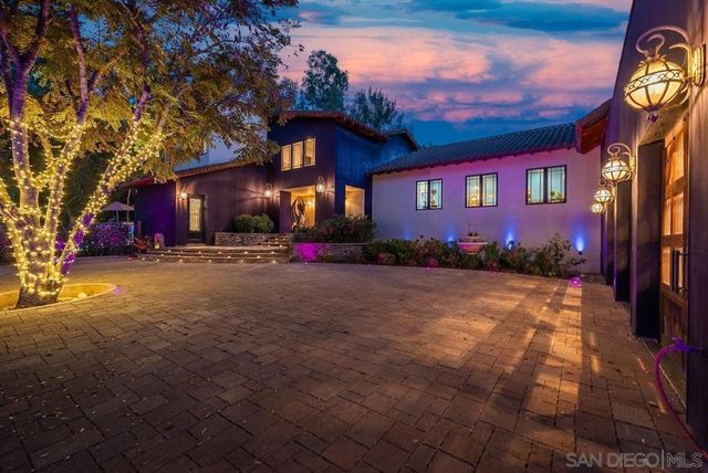 15625 Mussey Grade Rd, Ramona, CA 92065
