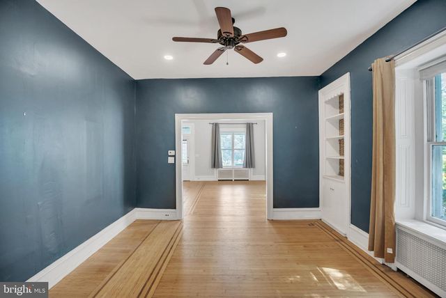 117 ROCHELLE AVE, Philadelphia, PA 19128