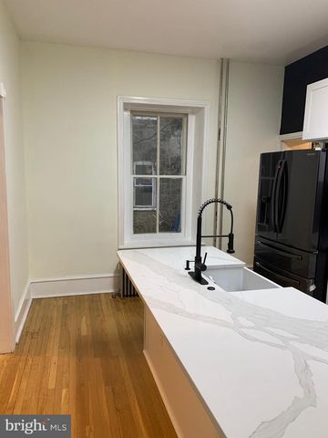 117 ROCHELLE AVE, Philadelphia, PA 19128