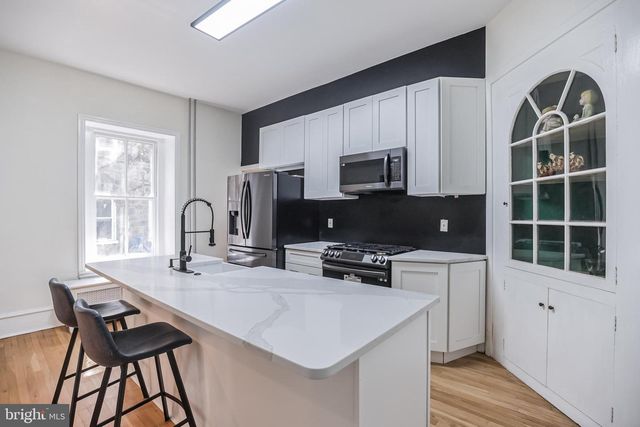 117 ROCHELLE AVE, Philadelphia, PA 19128