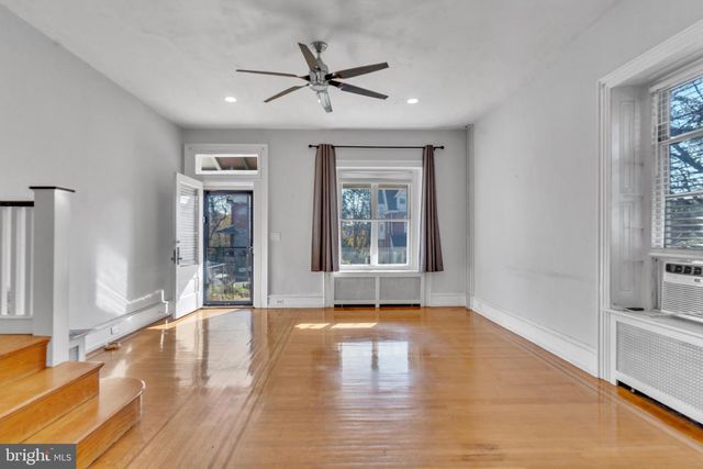 117 ROCHELLE AVE, Philadelphia, PA 19128