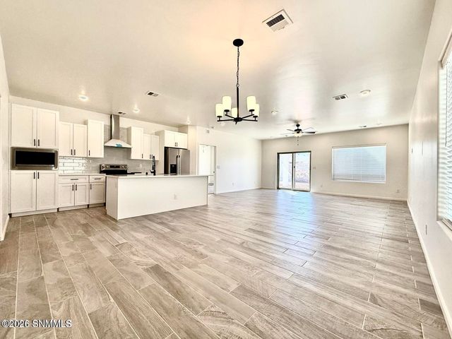 7541 Clarion Way, Las Cruces, NM 88012