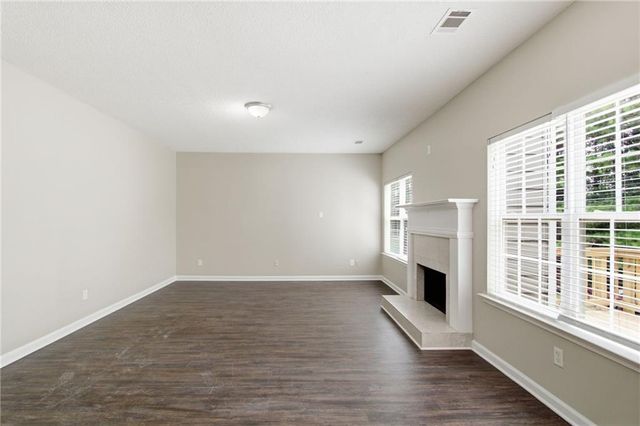 6716 Delaware Bend, Fairburn, GA 30213