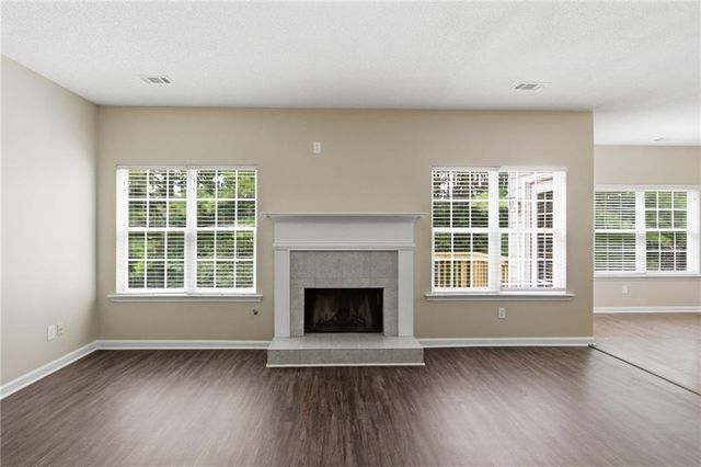 6716 Delaware Bend, Fairburn, GA 30213
