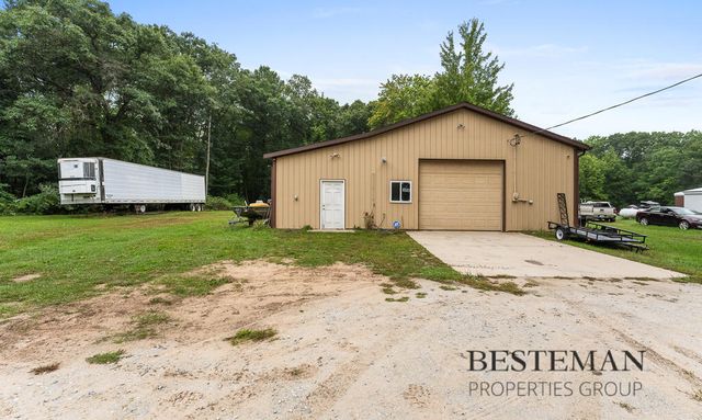 5449 Holton Road, Dalton Twp, MI 49457