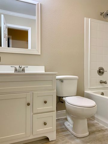 1001 Michael St, Patterson, LA 70392