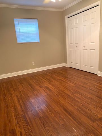 1001 Michael St, Patterson, LA 70392