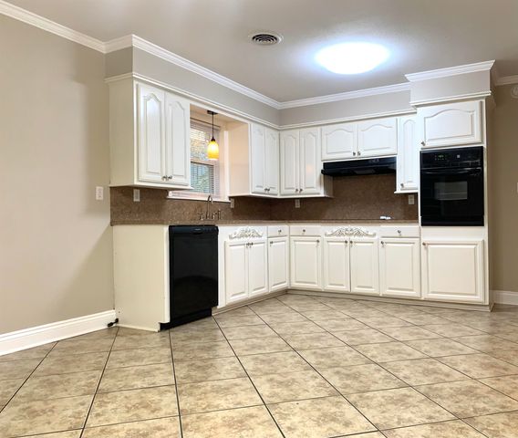 1001 Michael St, Patterson, LA 70392