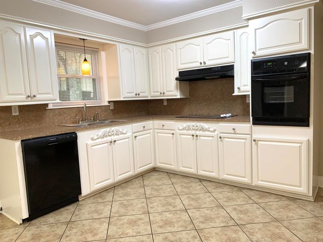 1001 Michael St, Patterson, LA 70392