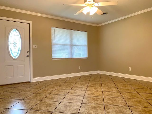 1001 Michael St, Patterson, LA 70392