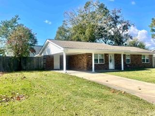 1001 Michael St, Patterson, LA 70392