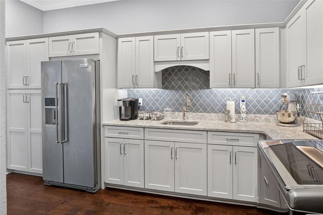 5019 LAKE IN THE WOODS BOULEVARD, Lakeland, FL 33813