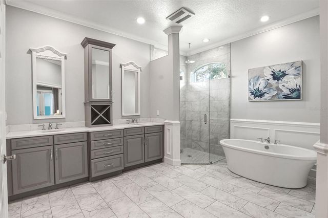 5019 LAKE IN THE WOODS BOULEVARD, Lakeland, FL 33813