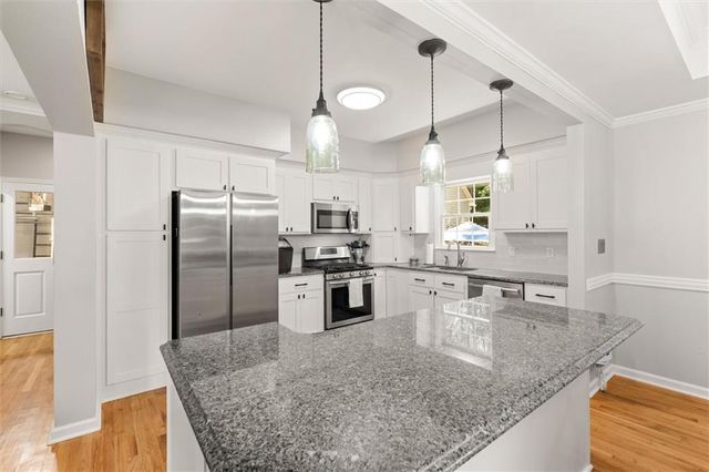 135 E Clinton Drive SW, Rome, GA 30165