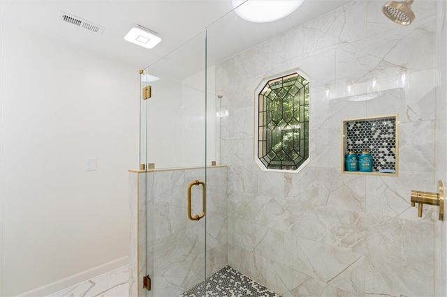 135 E Clinton Drive SW, Rome, GA 30165