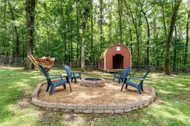135 E Clinton Drive SW, Rome, GA 30165